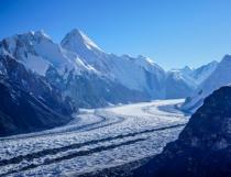 Khan-Tengri peak 7000m