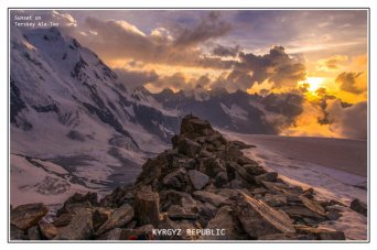 Sunset on Terskey Ala-Too, Kyrgyzstan Sunset on Terskey Ala-Too, Kyrgyzstan