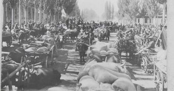 Komsomol red train with bread 1930