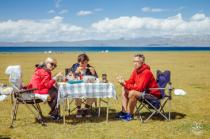 Lunch on Son-Kul lake