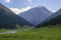 Altyn-Arashan valley