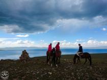 Horseback riding in Son-Kul lake