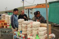 Testing kurut by tourist from Israel