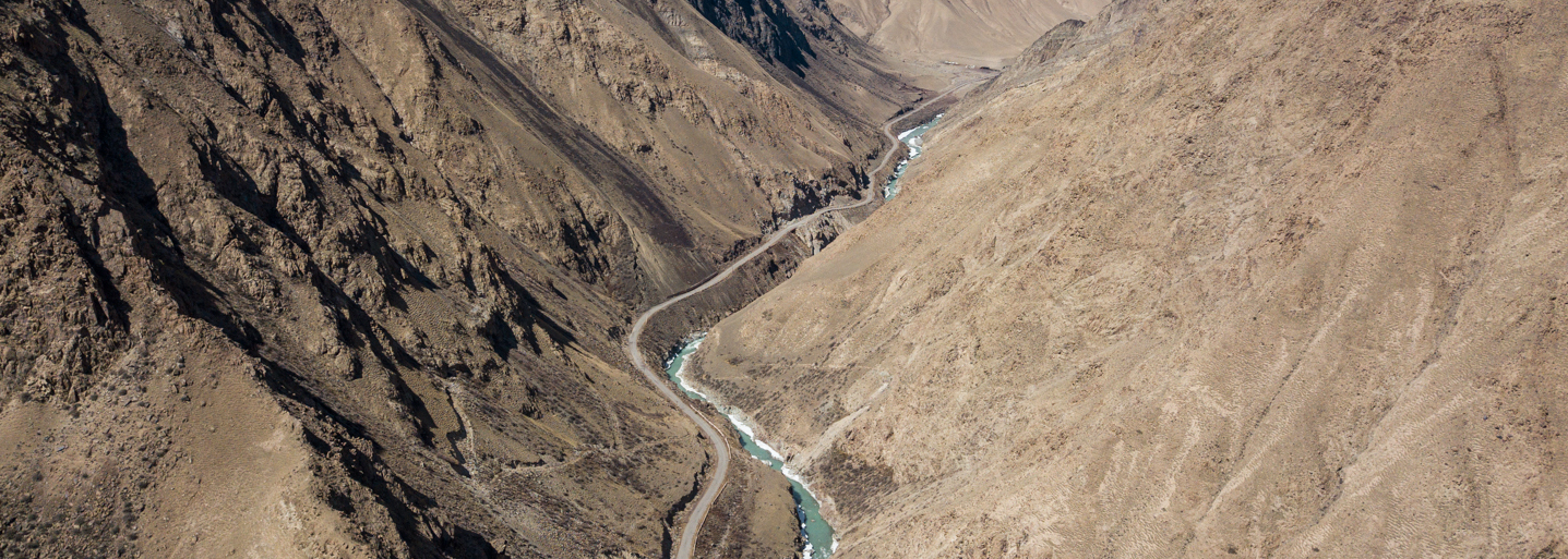 High pass in Sary-Jaz Range Road to Sary-Jaz valley