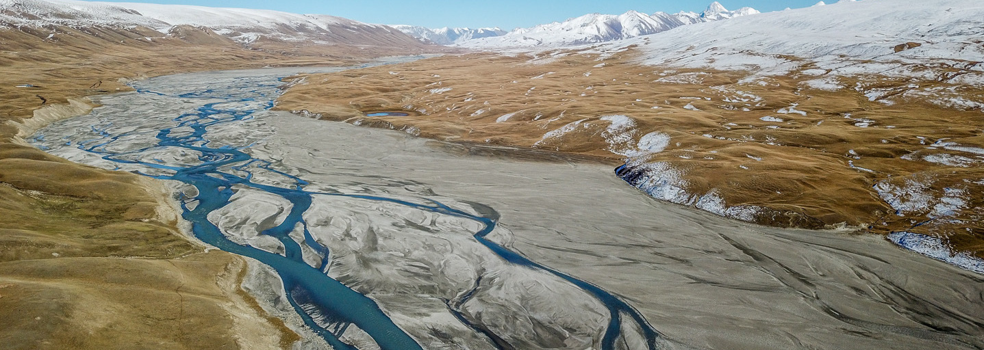 Ponoramic voew to Sary-Jaz river in Kyrgyzstan