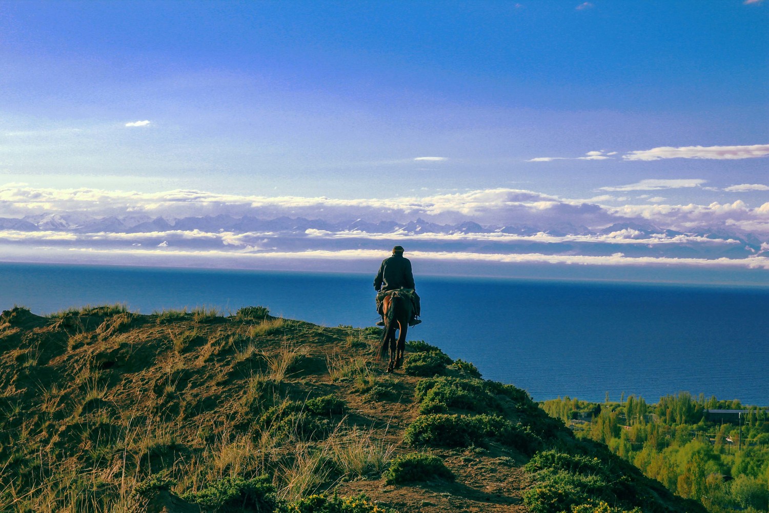 Tour around Issyk-Kul&nbsp;