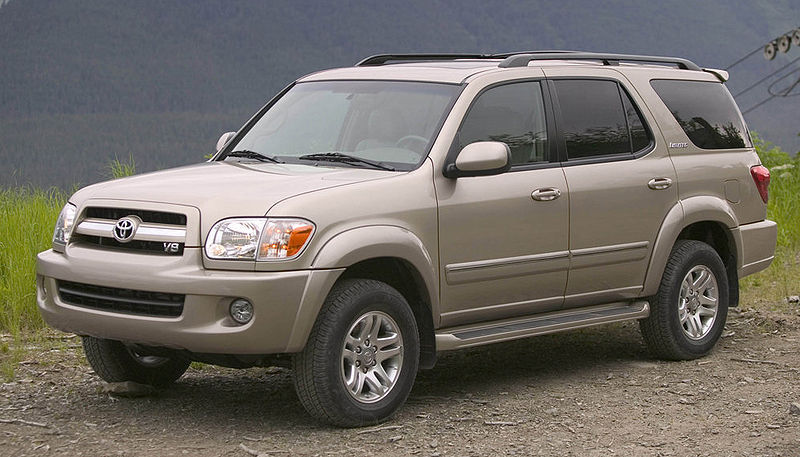 Transport Toyota Sequia | VisitKarakol.com
